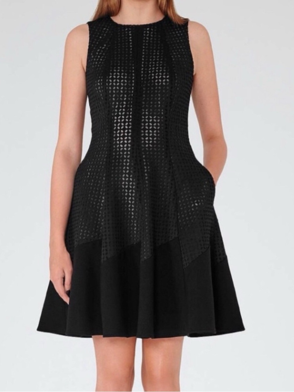 Reiss Pinot Laser Cut Fit & Flare Mini Dress EUC Sz 4 Polished Minimalist Edgy
